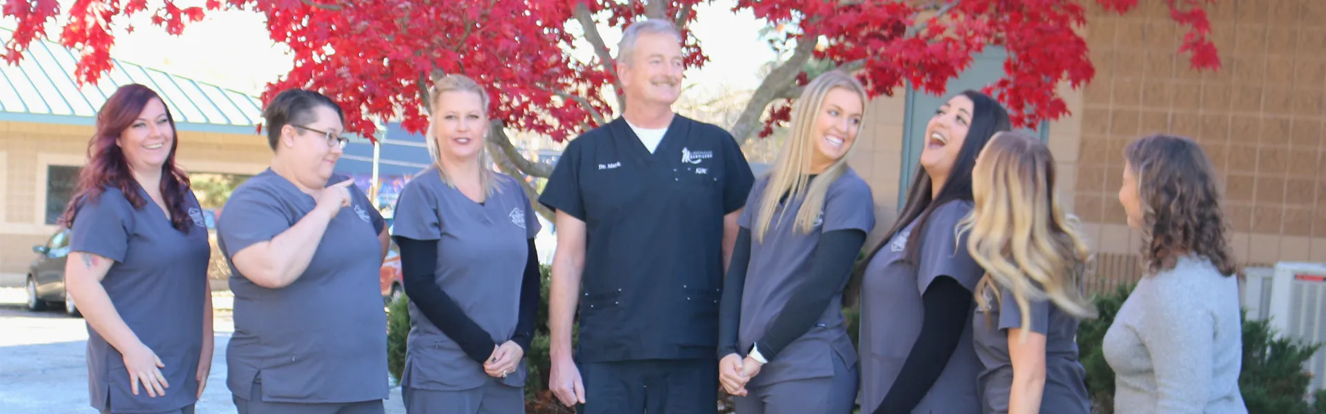 The Summit Pointe Dental team together outside the office